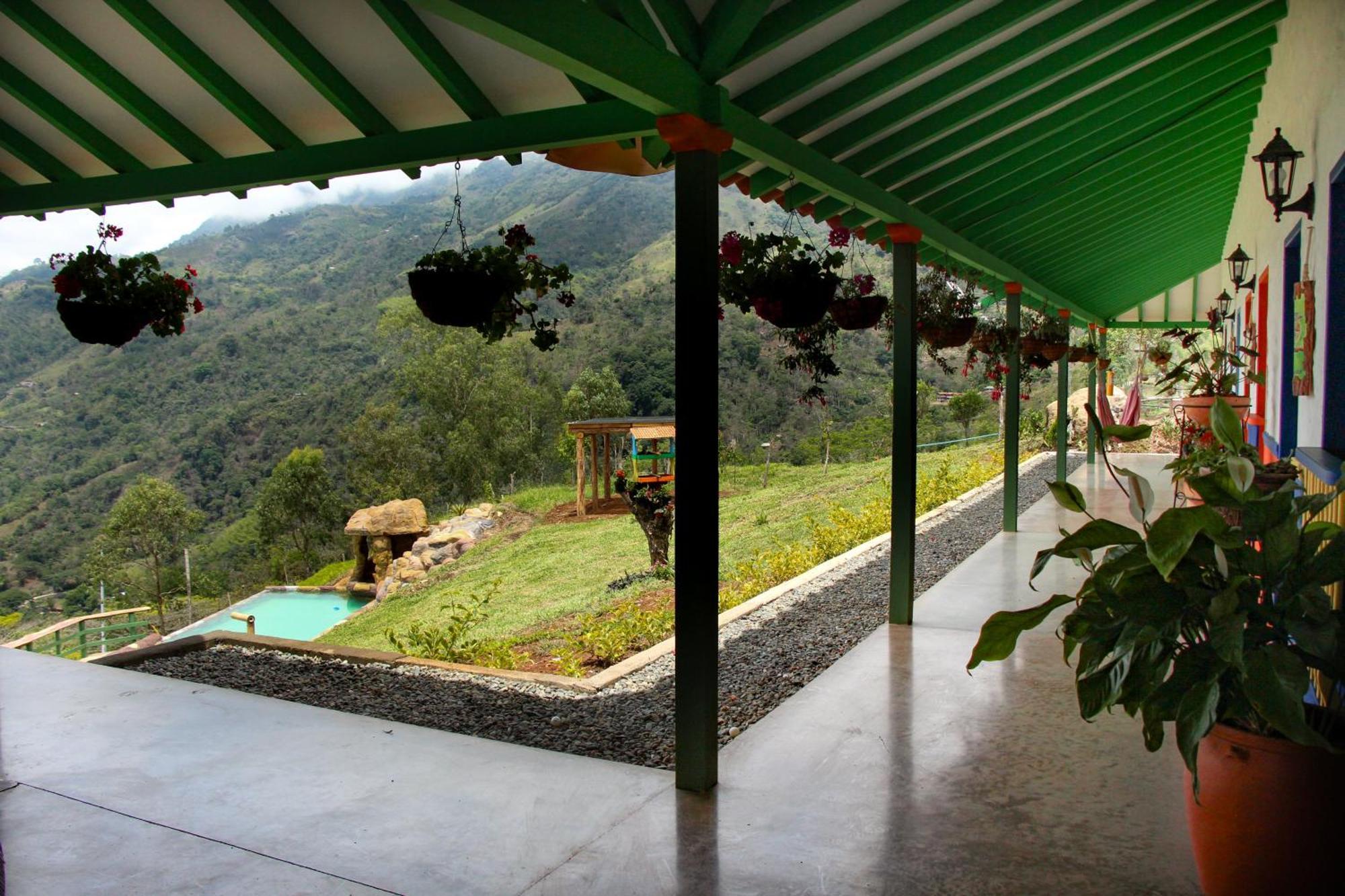 Isla Del Encanto Country house *